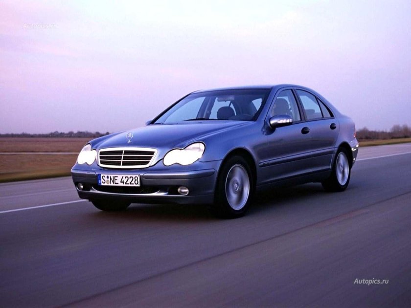 Мерседес c220 CDI 2003 года