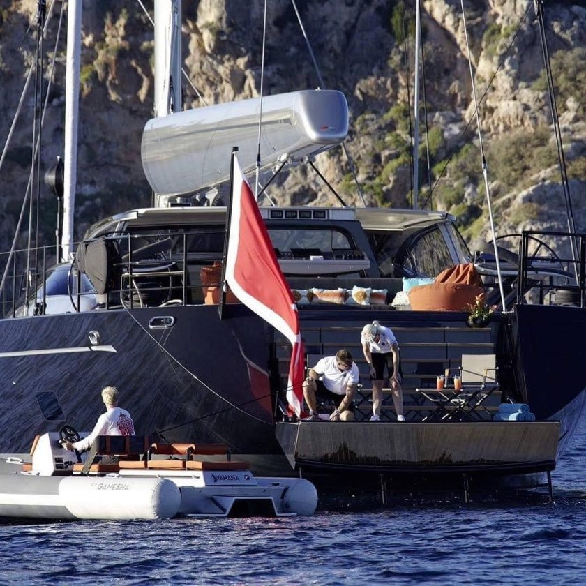 Парусная яхта Ganesha