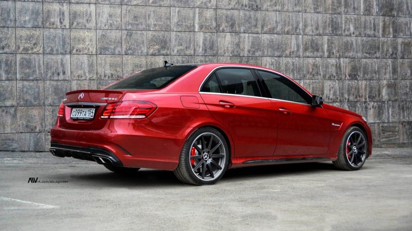 Мерседес е63 АМГ красный