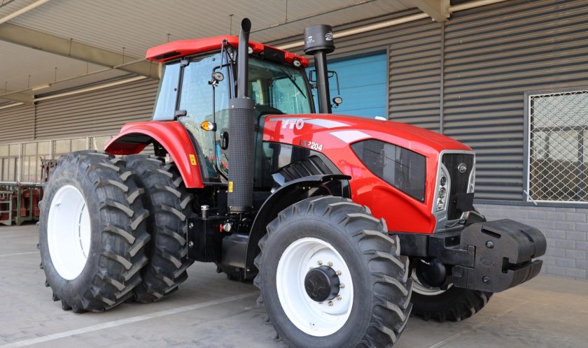 Трактор YTO-lx2204