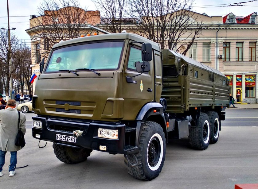 КАМАЗ 5350 военный