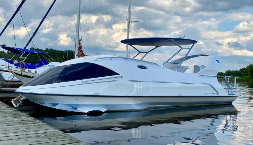 Катер катамаран