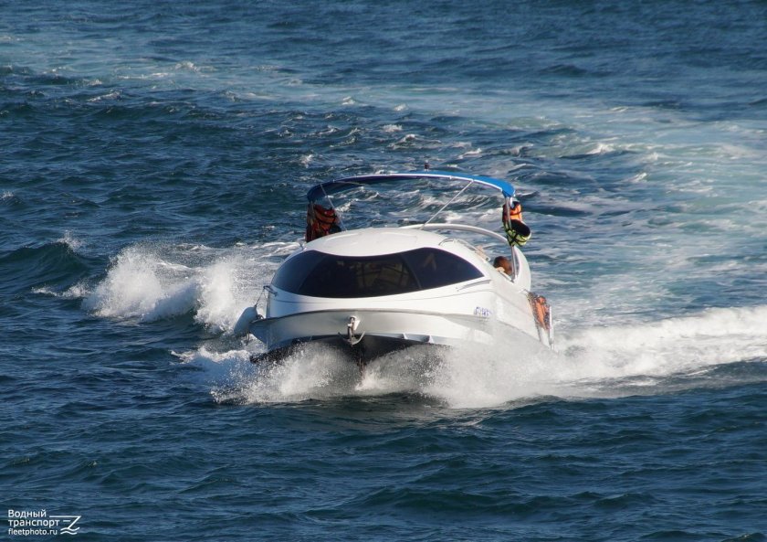 Катамаран лодка