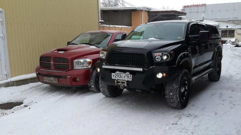 Тойота тундра 200