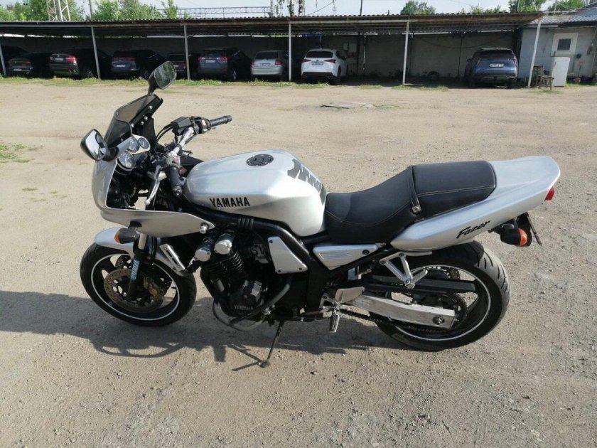 Yamaha fz 400 1997