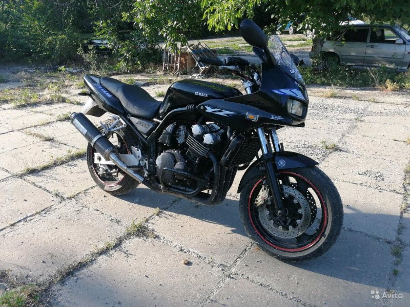Yamaha FZ 400