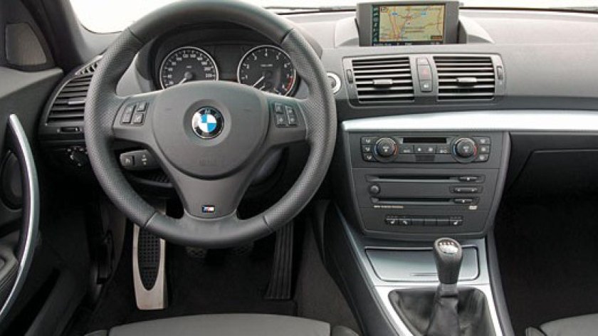 BMW 130i e87
