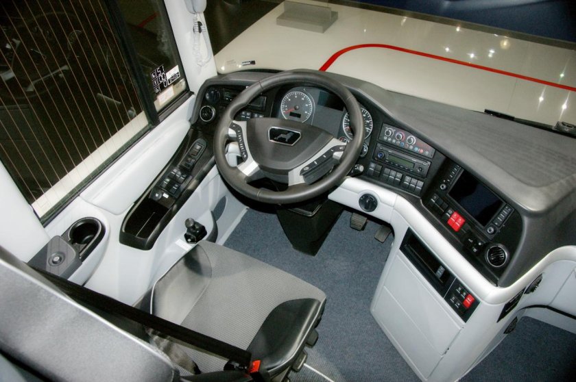 Man Lion`s coach кабина