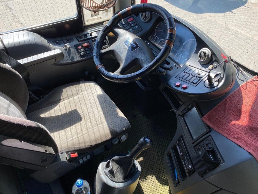 Автобус neoplan