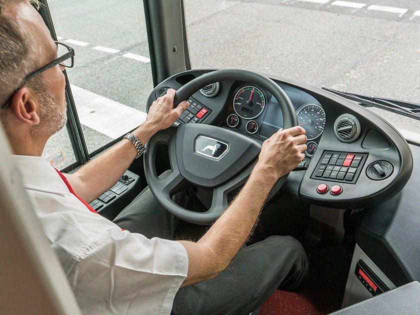 Водитель маза