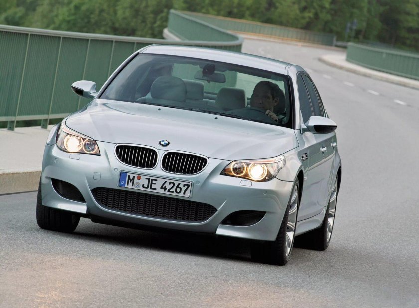 BMW m5 2010