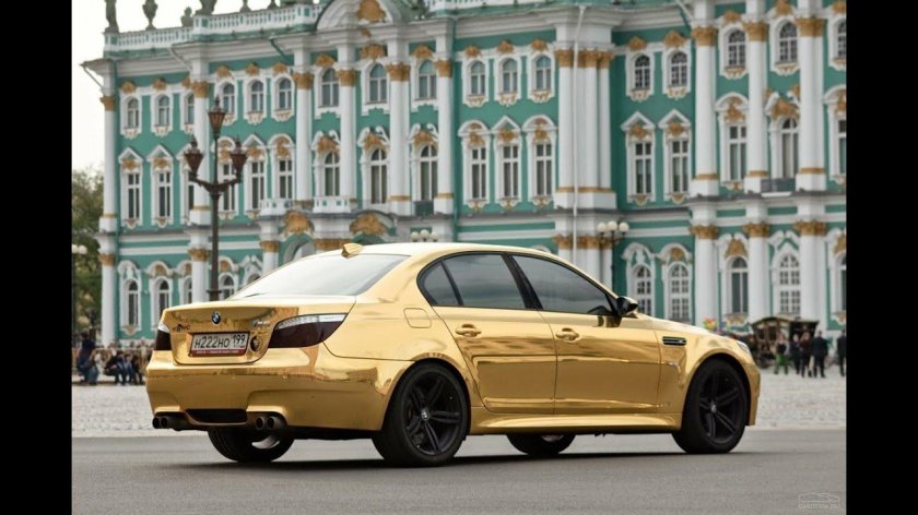 BMW m5 Золотая