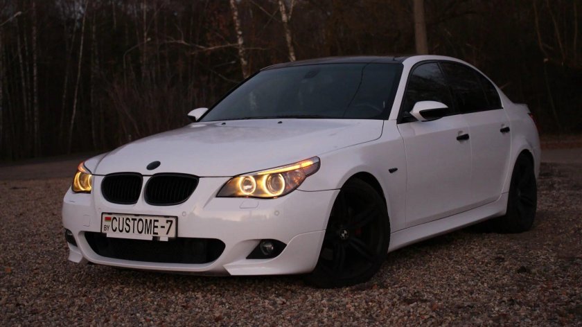 BMW e60 белая