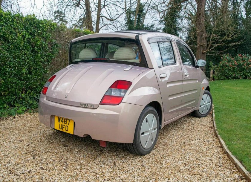 Тойота вилл ви 2000