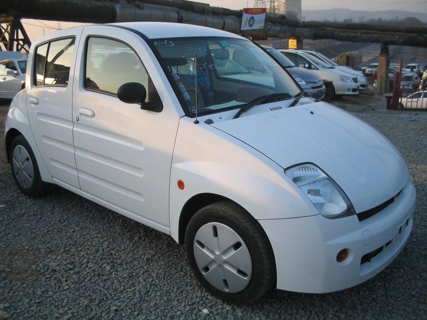 Toyota will 2000