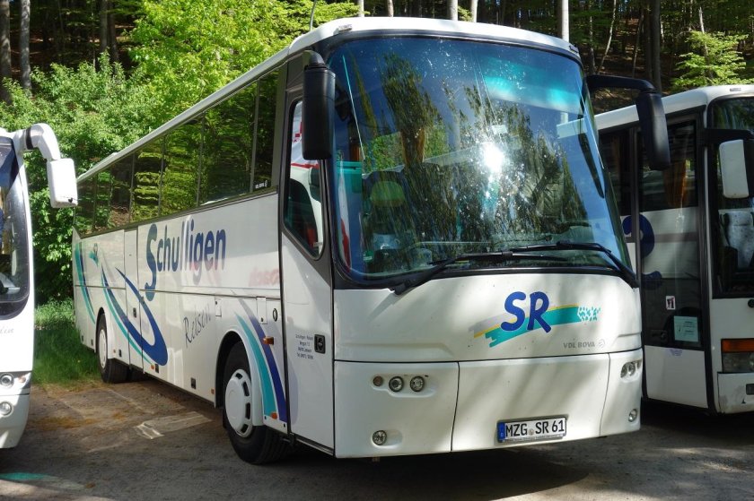 Хендай Futura FHD