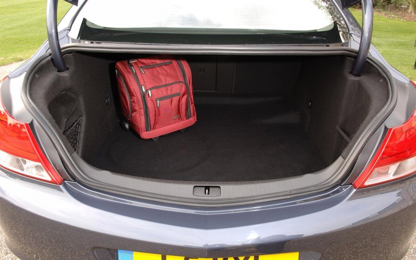 Багажник Опель Инсигния седан