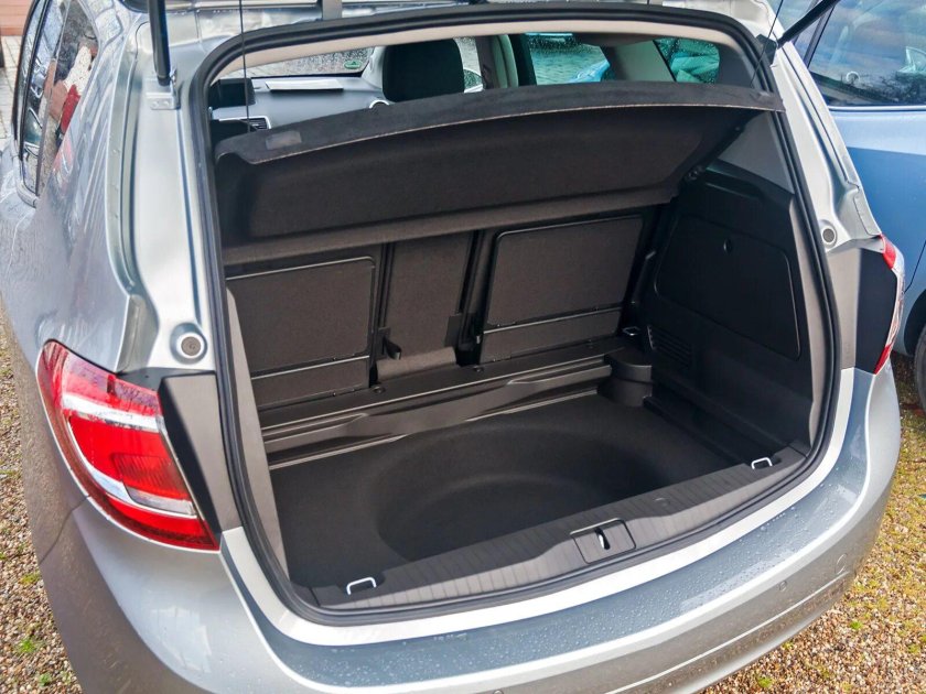 Opel Meriva 2012 багажник