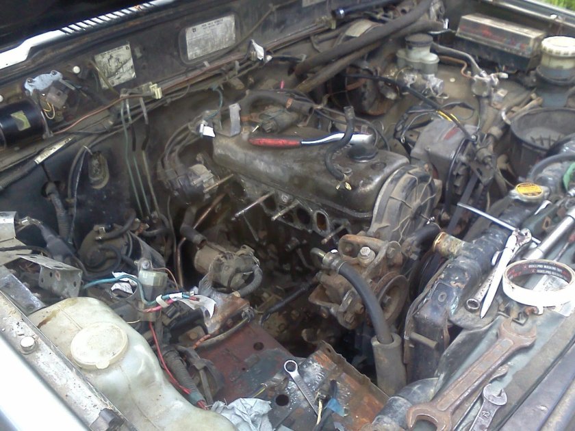 Исузу Троопер,трамблер 6 цилиндровый