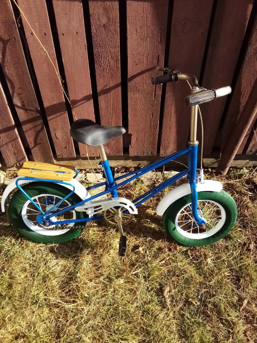 Велосипед дутик мишутка