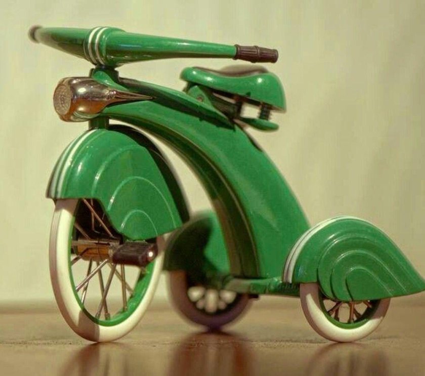 Трёхколёсный велосипед детский СССР