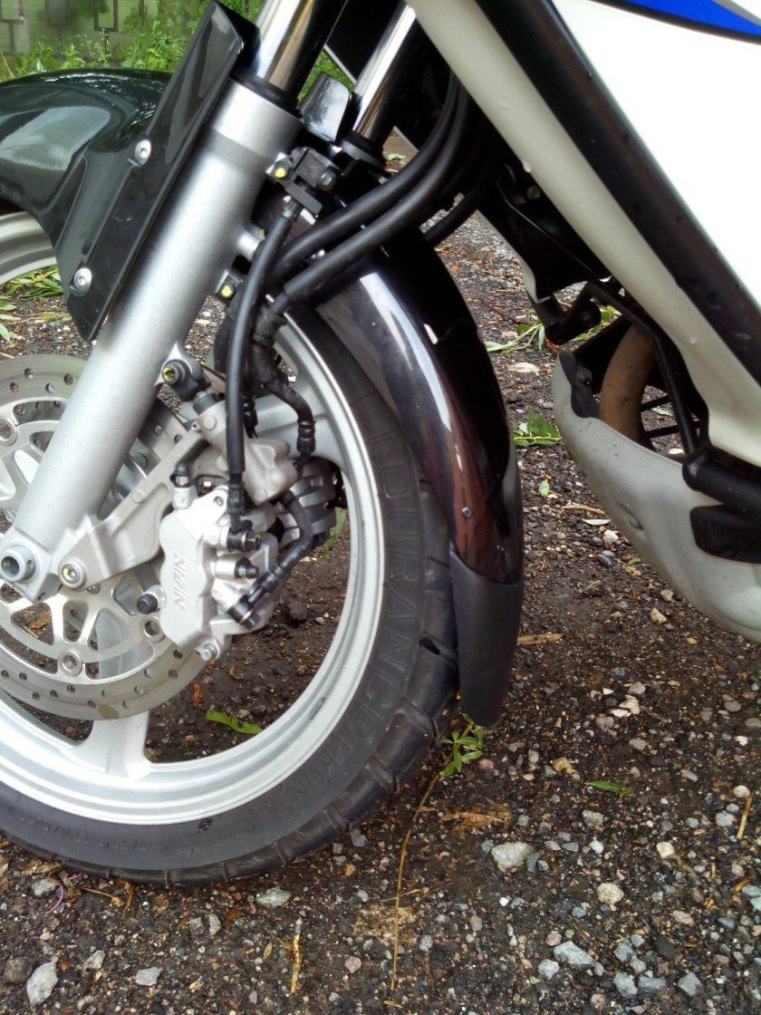 Удлинитель переднего крыла мотоцикла Хонда Варадеро