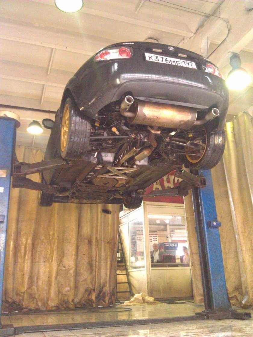 Mazda MX-5 днище