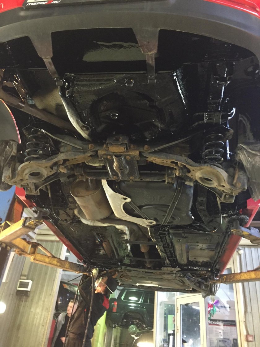 Днище Mazda 3 BK седан