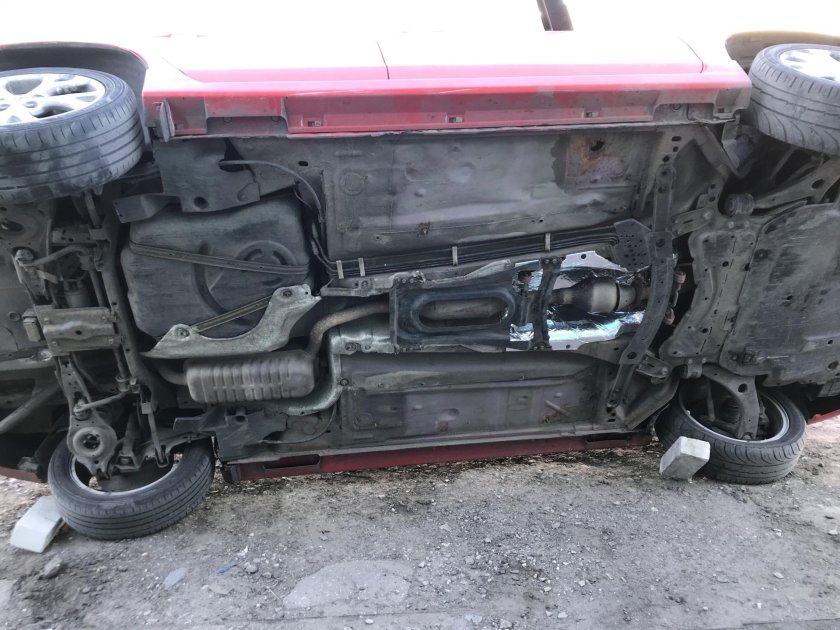 Днище Мазда 3 БК