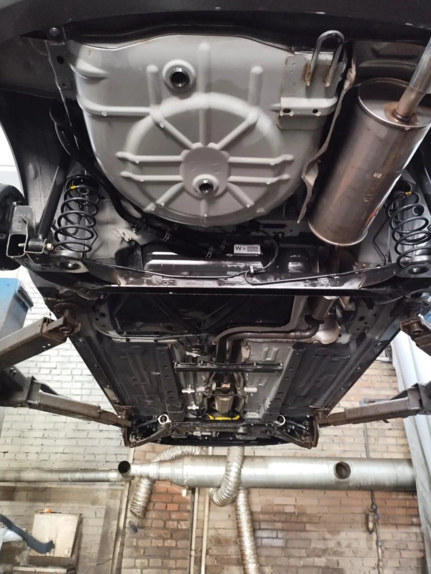 Выхлоп Мерседес 204