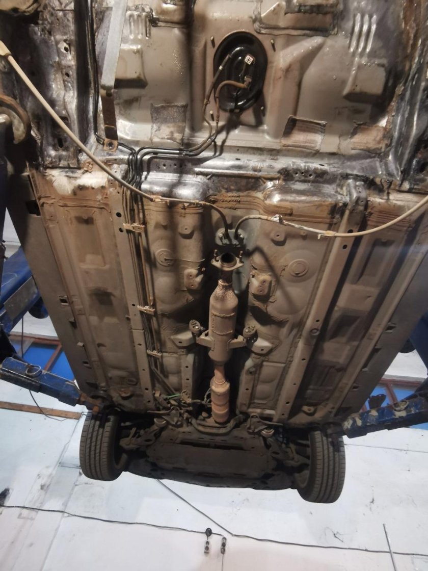 Mazda 6 GH днище