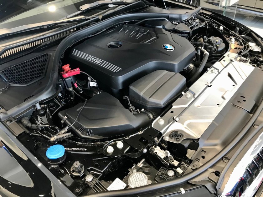 Подкапотка БМВ g30