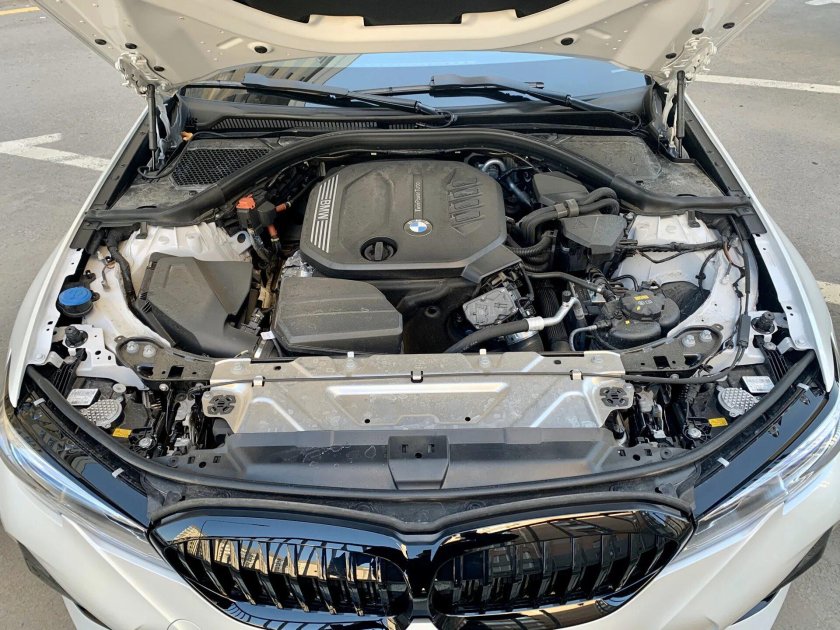 Подкапотное пространство BMW f30