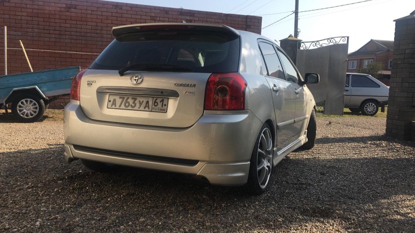 Королла 120 хэтчбек