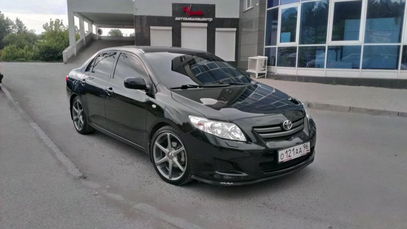 Toyota Corolla 2008 обвес
