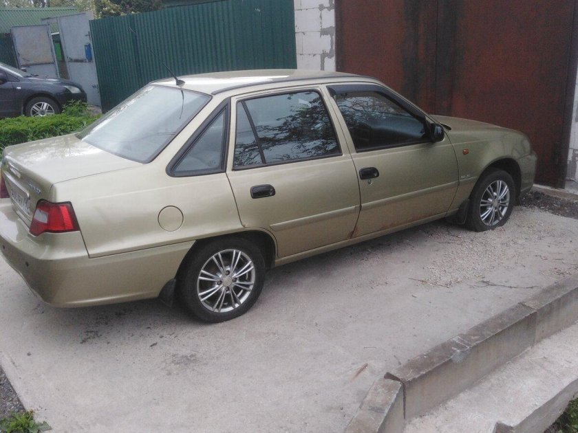 Daewoo nexia 2010 года