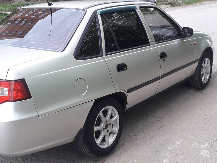 Daewoo nexia 2011 года