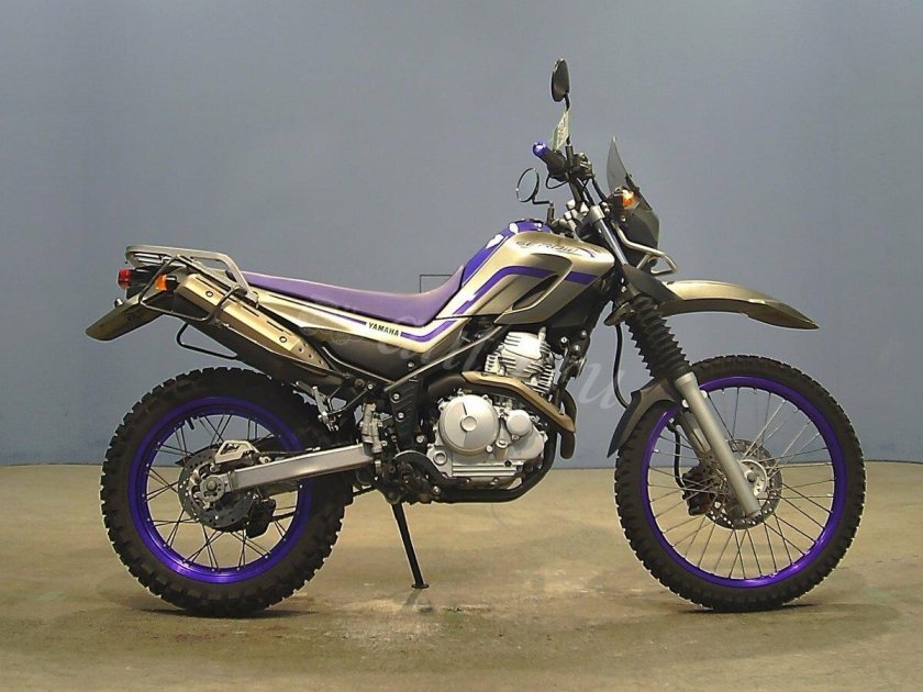 Мотоцикл Yamaha Serow 250