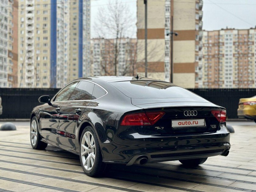 Ауди а 7 2011