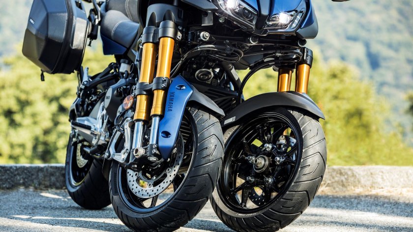 Yamaha Niken мотоцикл