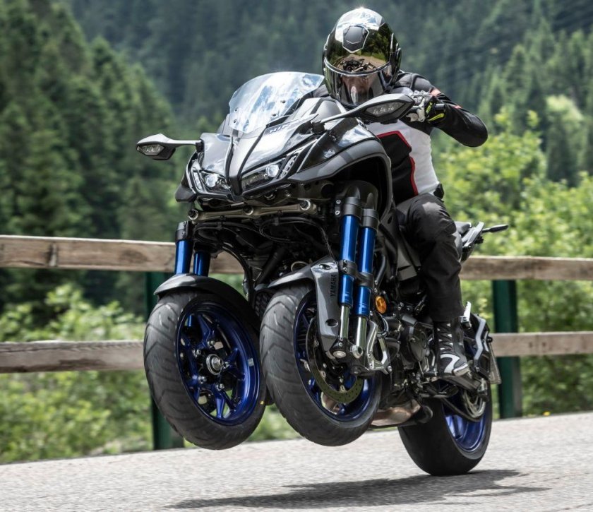 Yamaha Niken мотоцикл