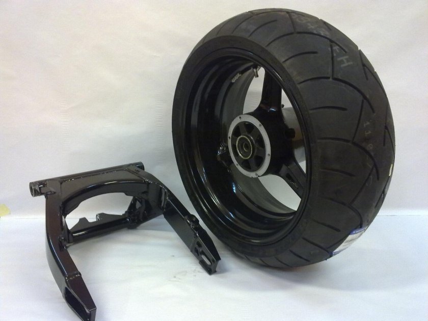 Yamaha 1700 Warrior задние колесо