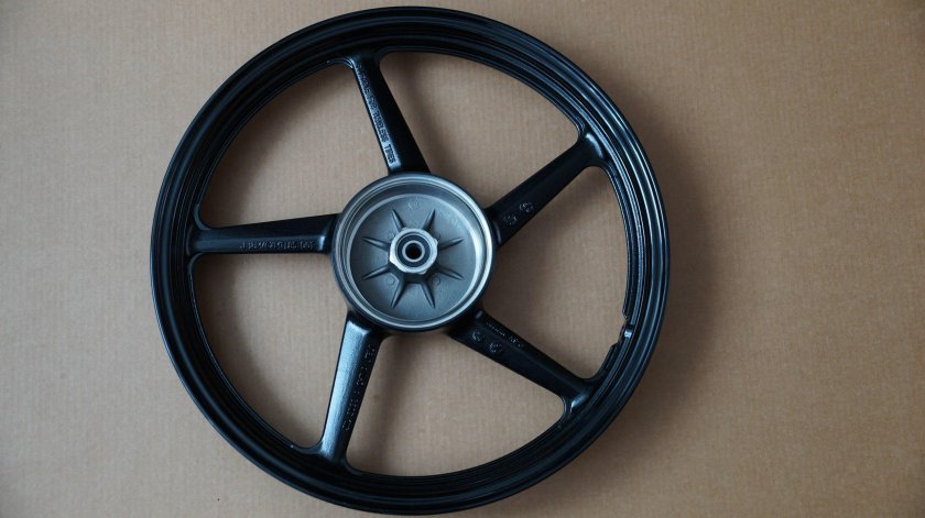 Колесо YBR 125