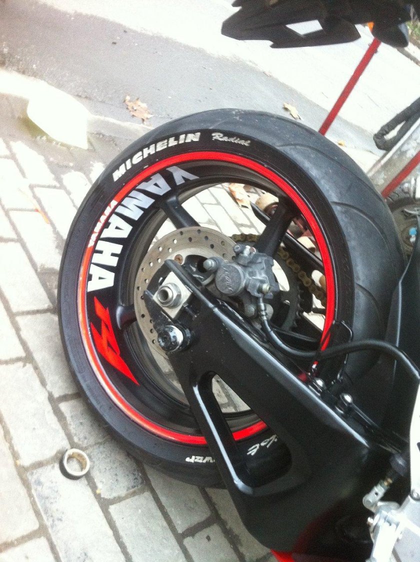 Yamaha r1 на заднем колесе