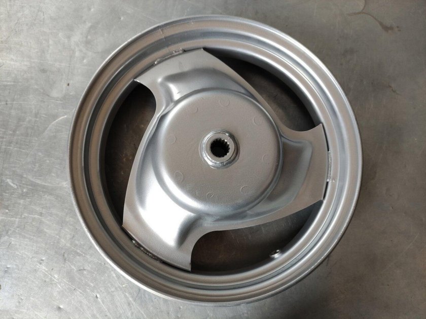 MT 09 Yamaha Rear Wheel Remoove