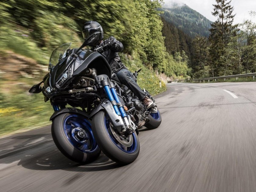 Yamaha Niken мотоцикл
