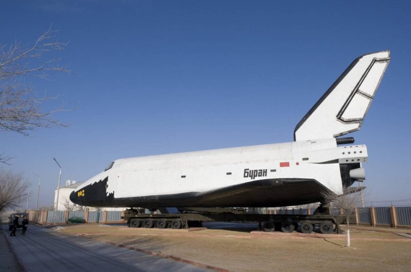 Космический челнок буран