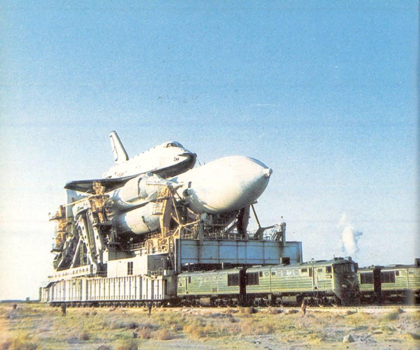 Транспортно-установочный агрегат энергия Буран