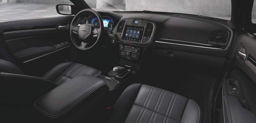 Chrysler 300 Interior