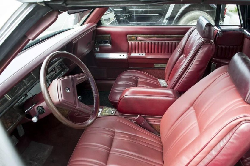 Chrysler LEBARON 1990